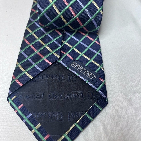 Lands End Spring Colors extra long 62” Tie - Picture 3 of 5